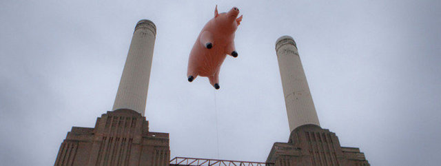 [Image: flying_pig_over_battersea.jpg]