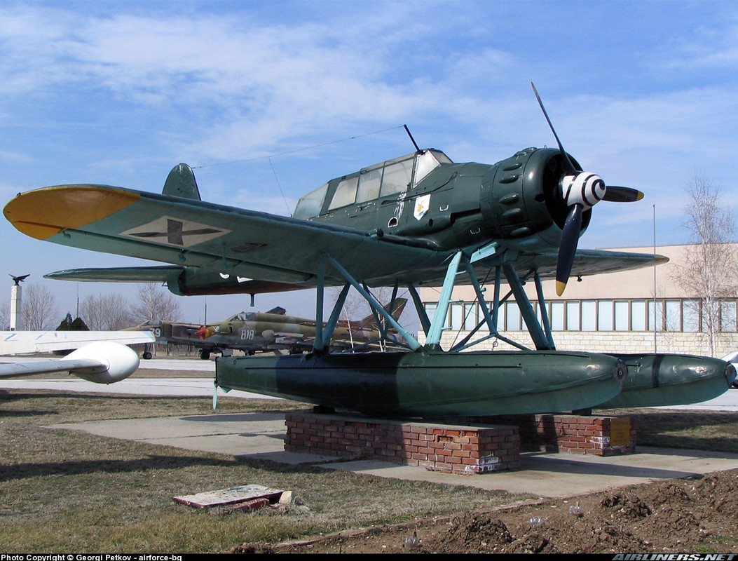 Ar 196 A-3 con número de Serie 0219. Se exhibe en el Museo de la Aviación y la Fuerza Aérea Búlgara en Plovdiv, Bulgaria