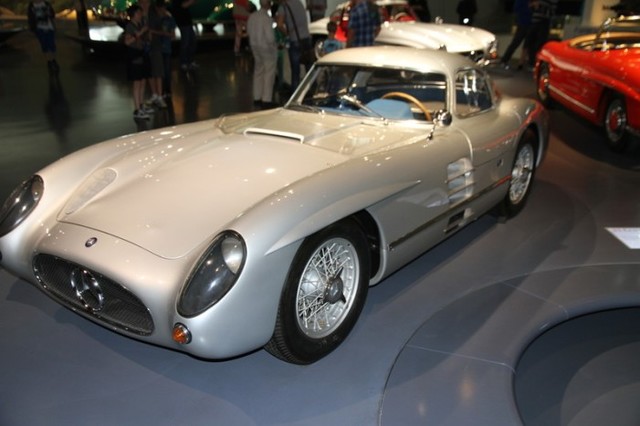 MUSEO MERCEDES BENZ (STUTTGART) - SWÄBISCH HALL - SELVA NEGRA, ALSACIA Y ALGO D SUIZA...con nuestro pequeño (1)