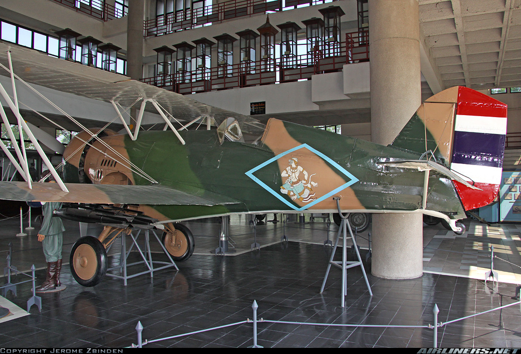 Curtiss Hawk III con número de Serie KH10. Conservado en el Royal Thai Air Force Museum en Bangkok, Tailandia