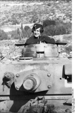Comandante de un Panzer III de la Hermann Goering Div. en Italia. Otoño 1943