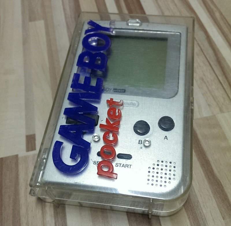 [Bild: Nintendo_Game_Boy_Pocket_silver_Box.jpg]