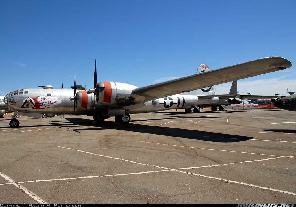 Boeing B-29 con número de Serie42-65281 Miss America 62 exhibido en el Jimmy Doolittle Air and Space Museum de la Base Aérea de Travis en Fairfield, California